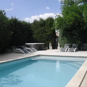 https://gite-de-charme-piscine-et-spa-en-provence.fr-provencehotel.com