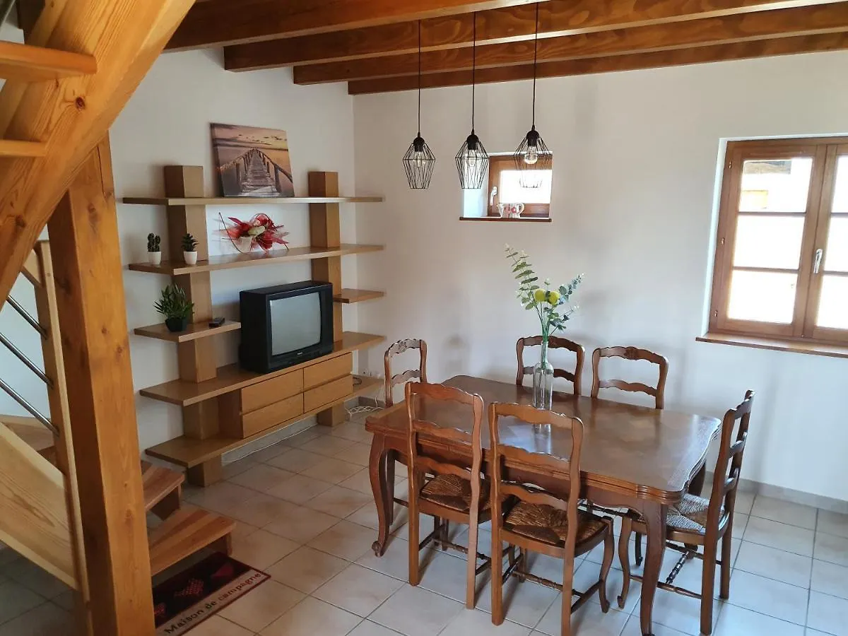 Gîte Le Bonnet Marlieux 0*,  France